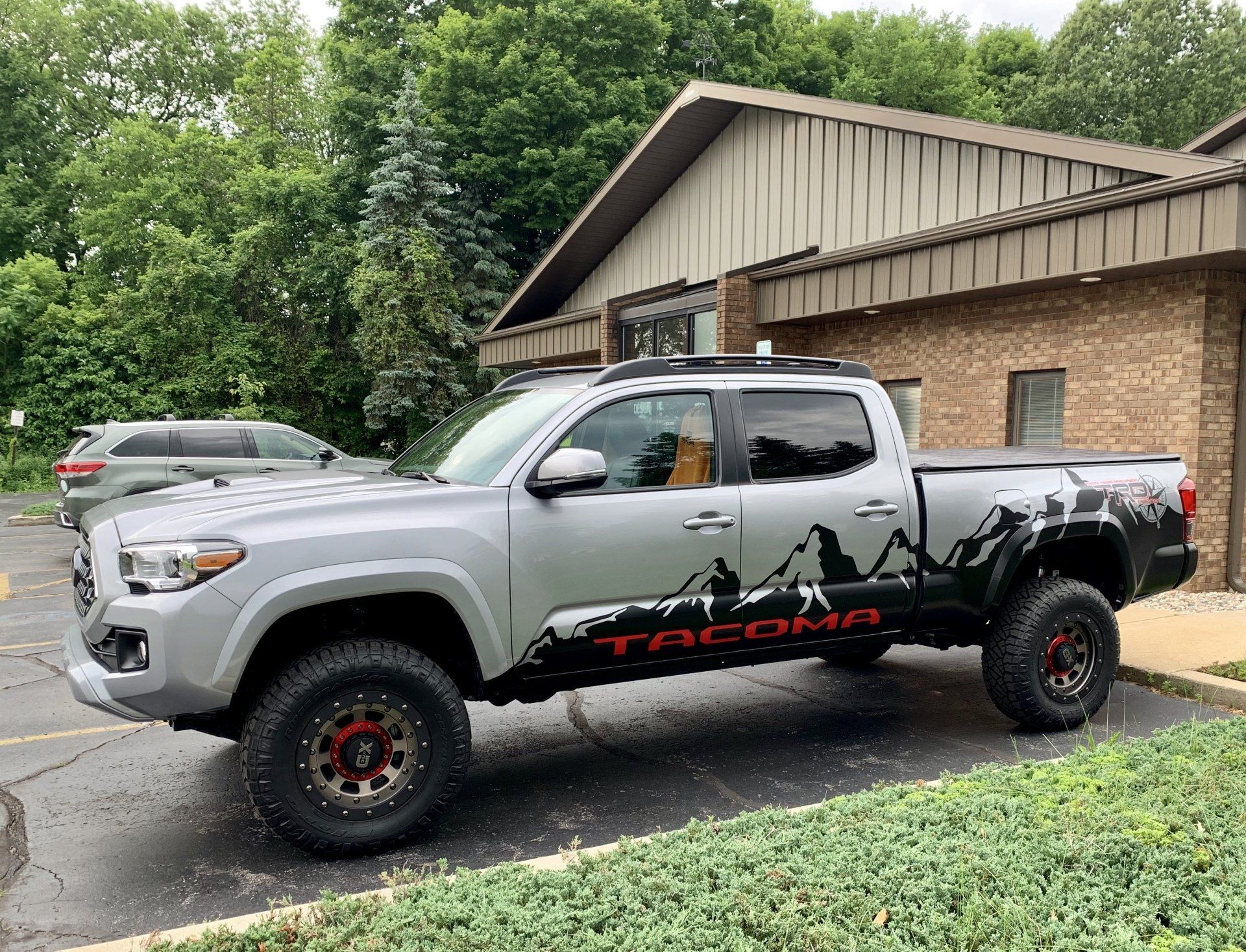 vehicle graphics on Toyota Tacoma