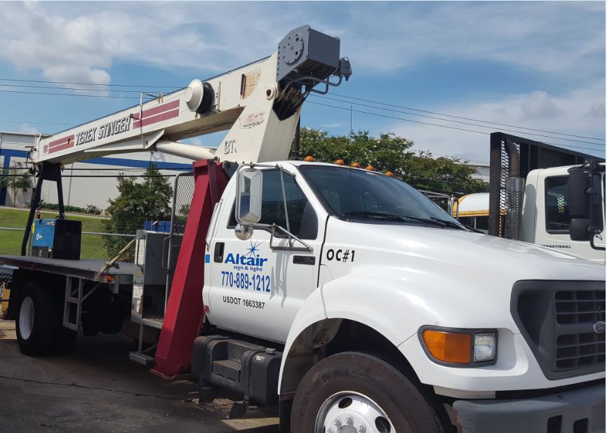 Altair Crane Truck