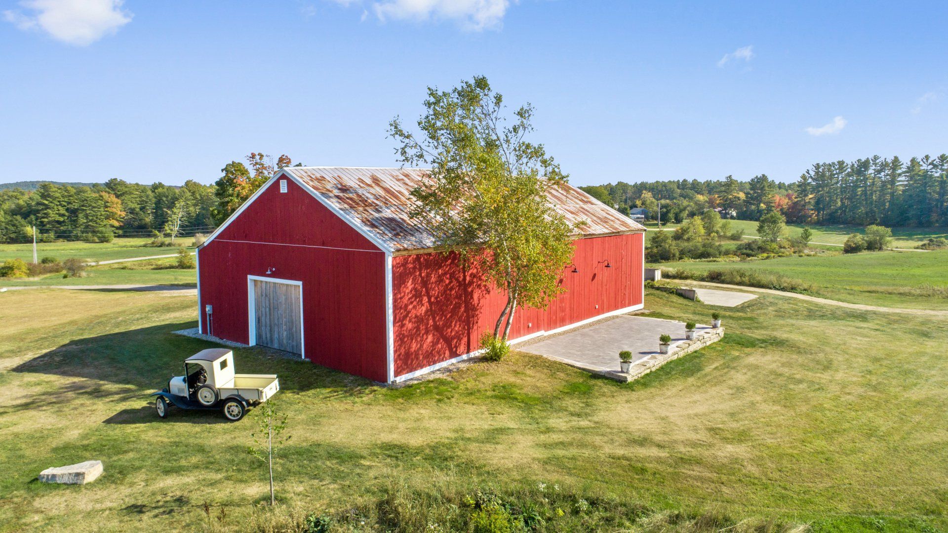 Beautiful view of the barn during noon — Dayton, ME — This Old Barn