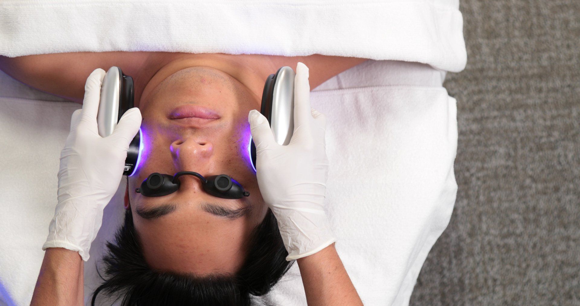 hydrafacial blue light therapy