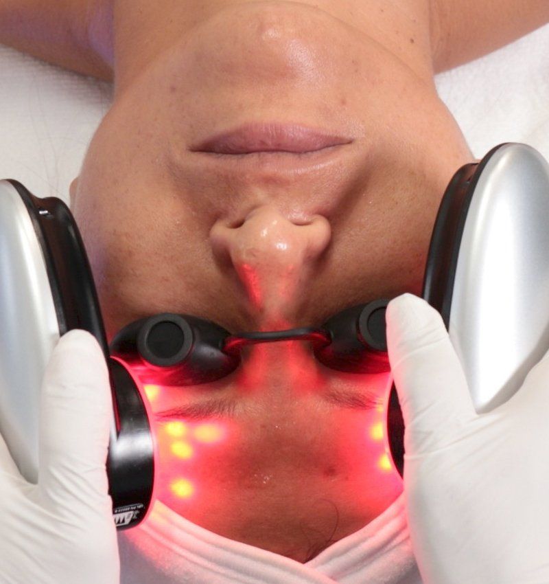 hydrafacial red light therapy