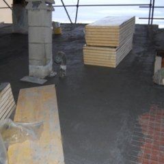 Stesura di massetto con rete