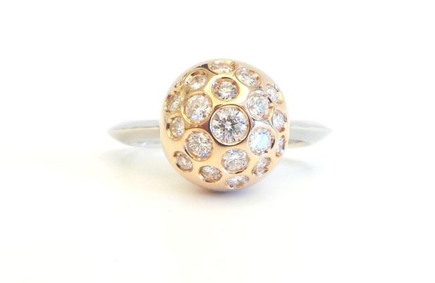 Anello in oro giallo e bianco 750 - diamanti -mod. Globo