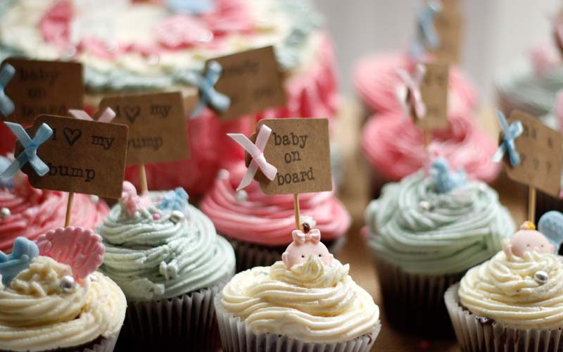 baby shower cupcakes