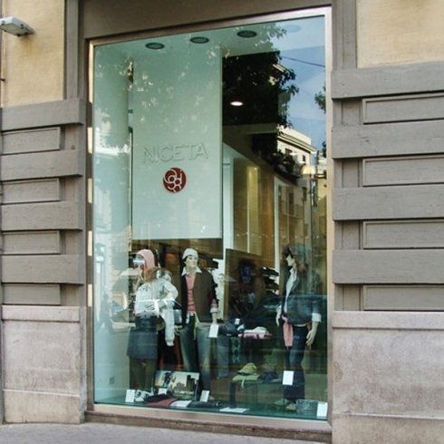 vetrina antisfondamento