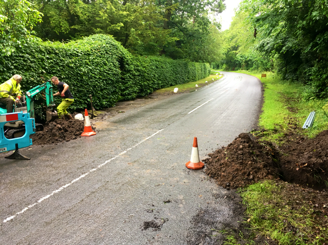 Impact moling at the side of a road