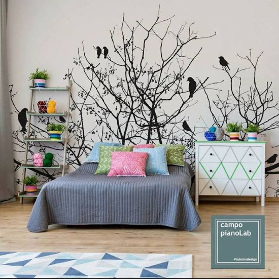letto e cuscini colorati