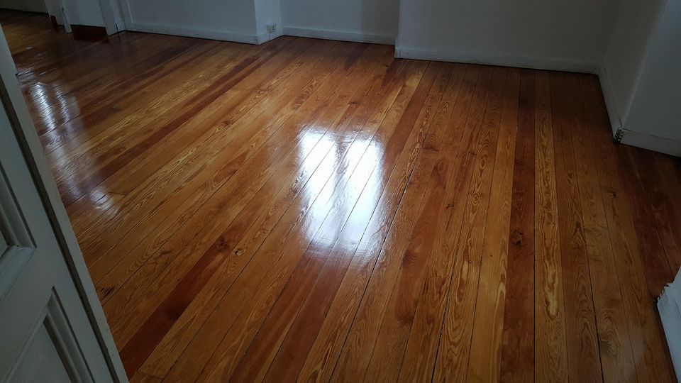 parquet legno scuro