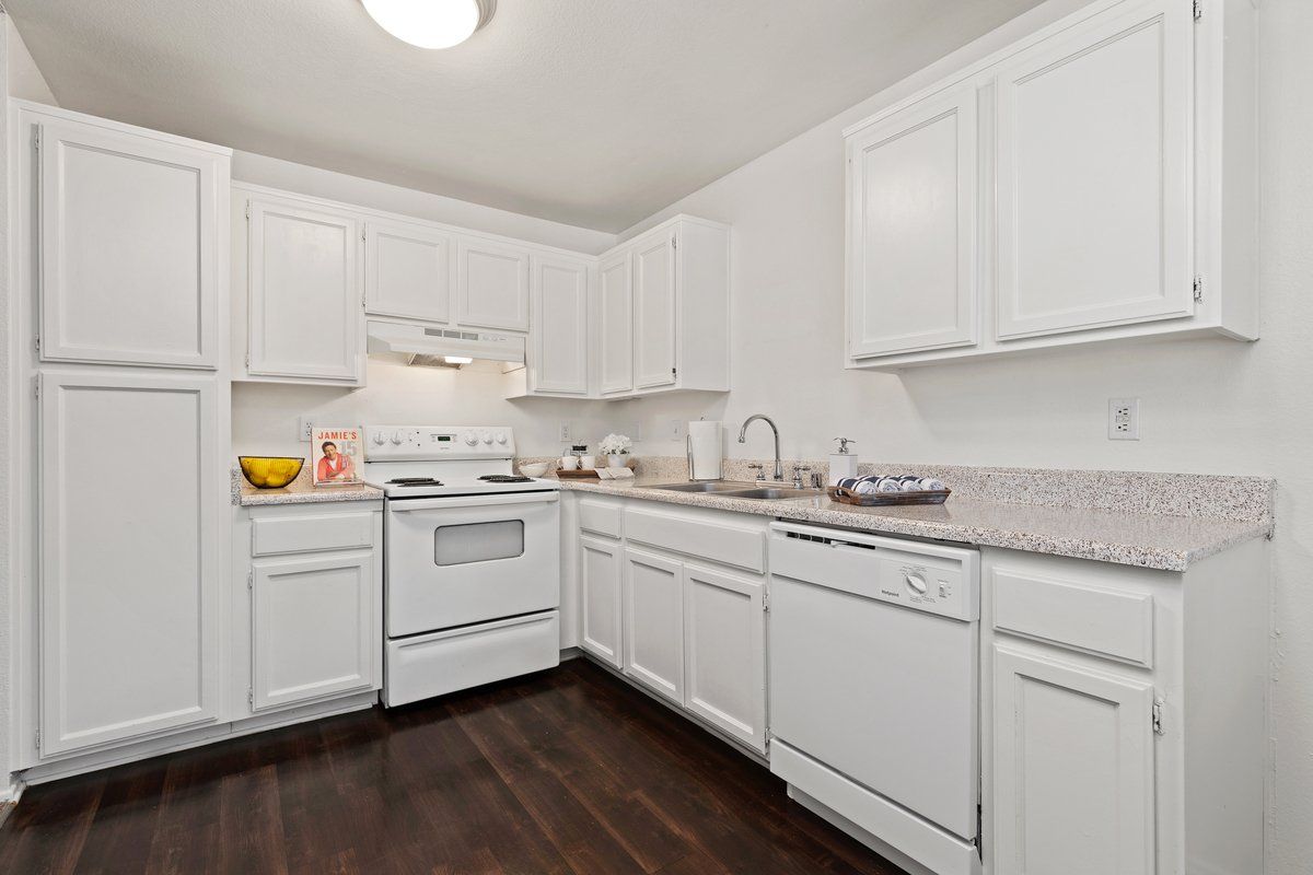 Aventine Court property photo of Aventine Court interior kitchen