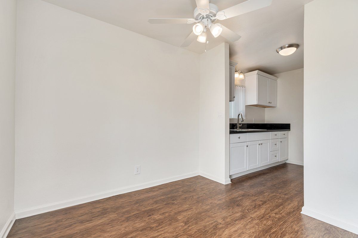 Canyon Drive property image of interior