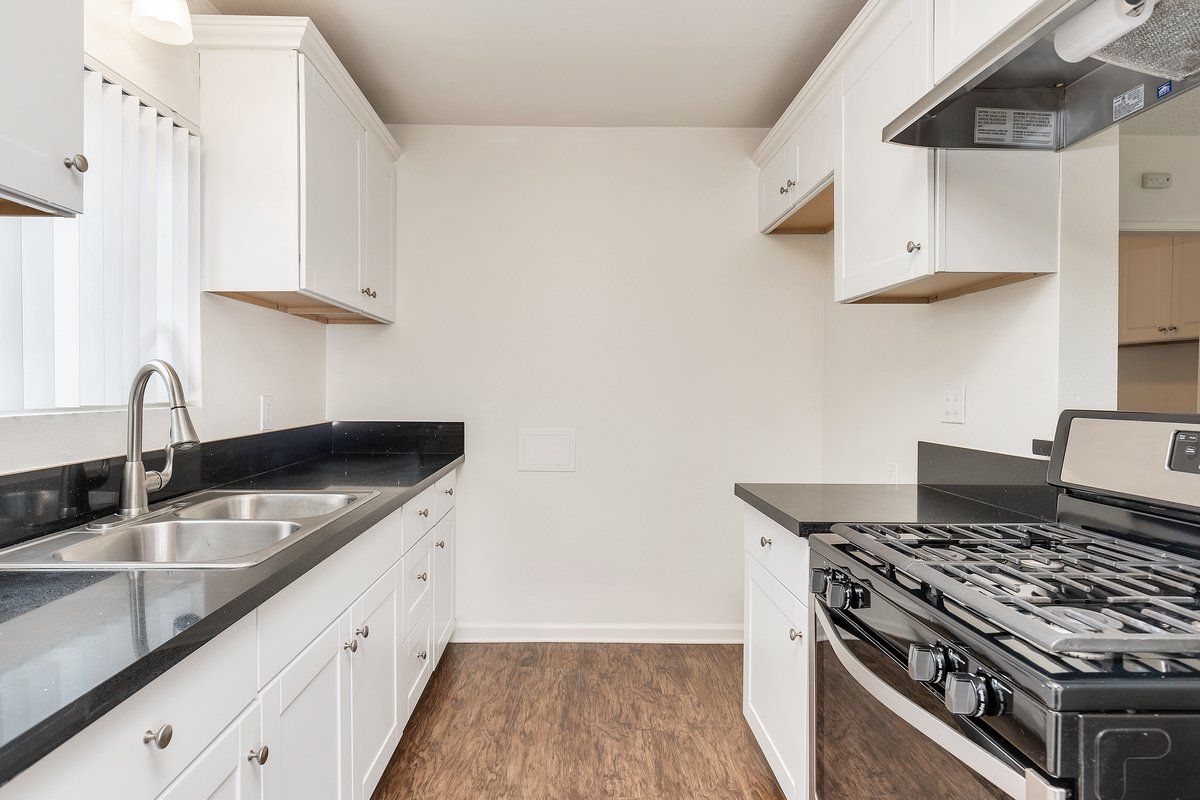 Canyon Drive property image of interior