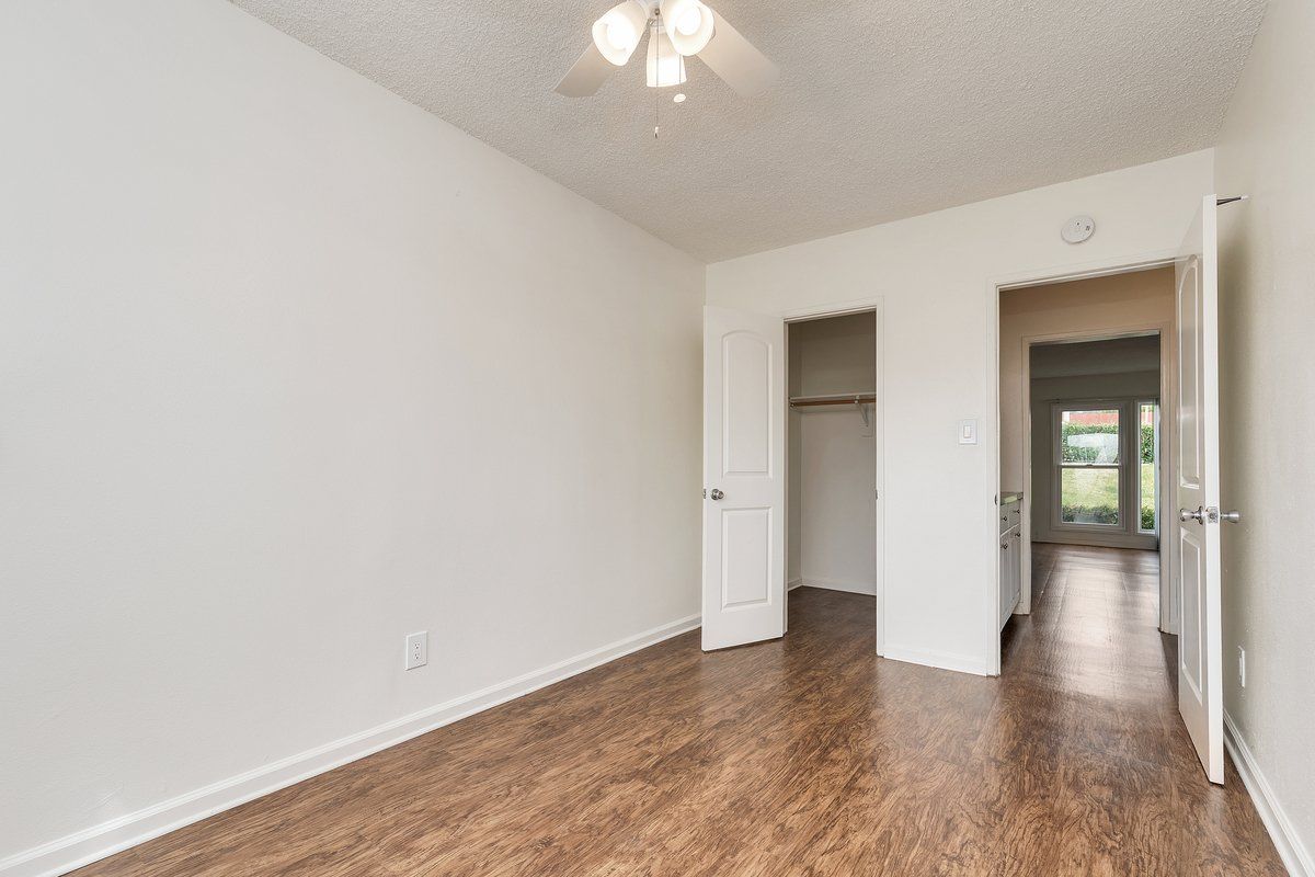 Canyon Drive property image of interior