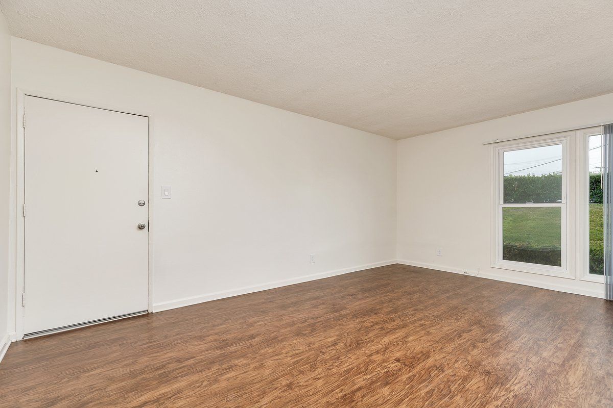 Canyon Drive property image of interior