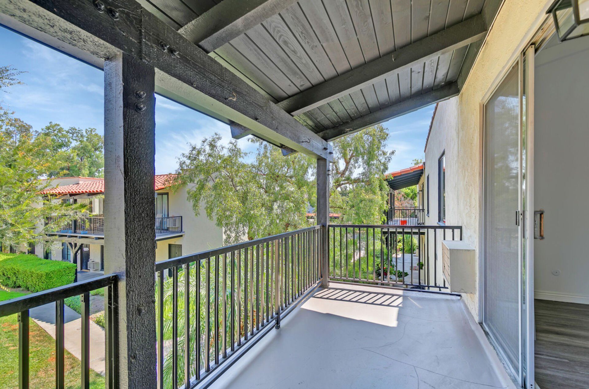 Mission Plaza Apartments Property Image of balcony