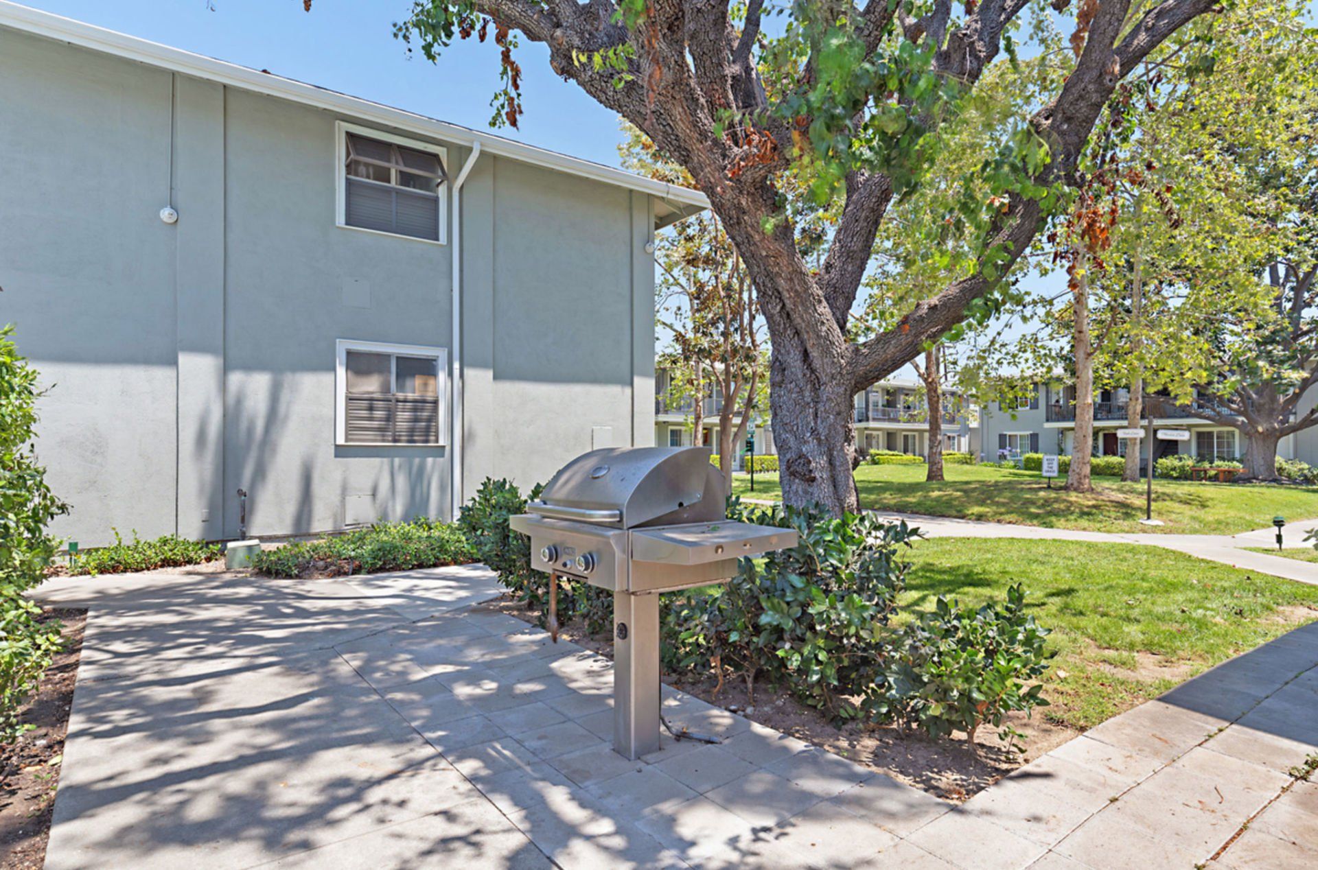 Park Magnolia Apartments Property Image of BBQ