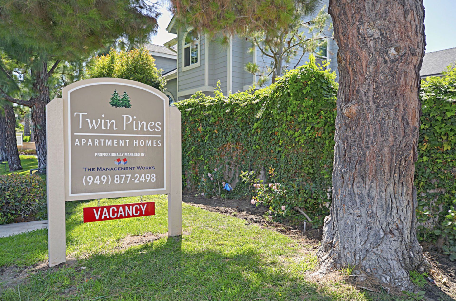 Twin Pines exterior property image of sign