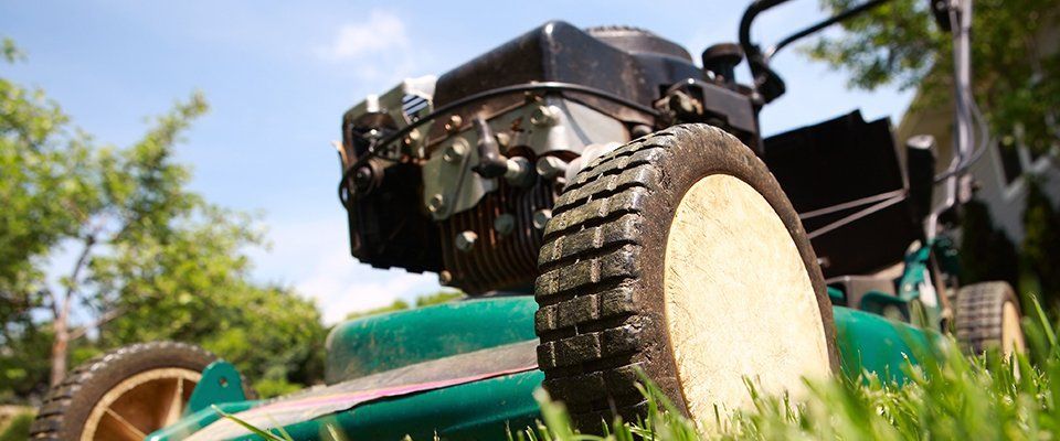 Lawnmower servicing