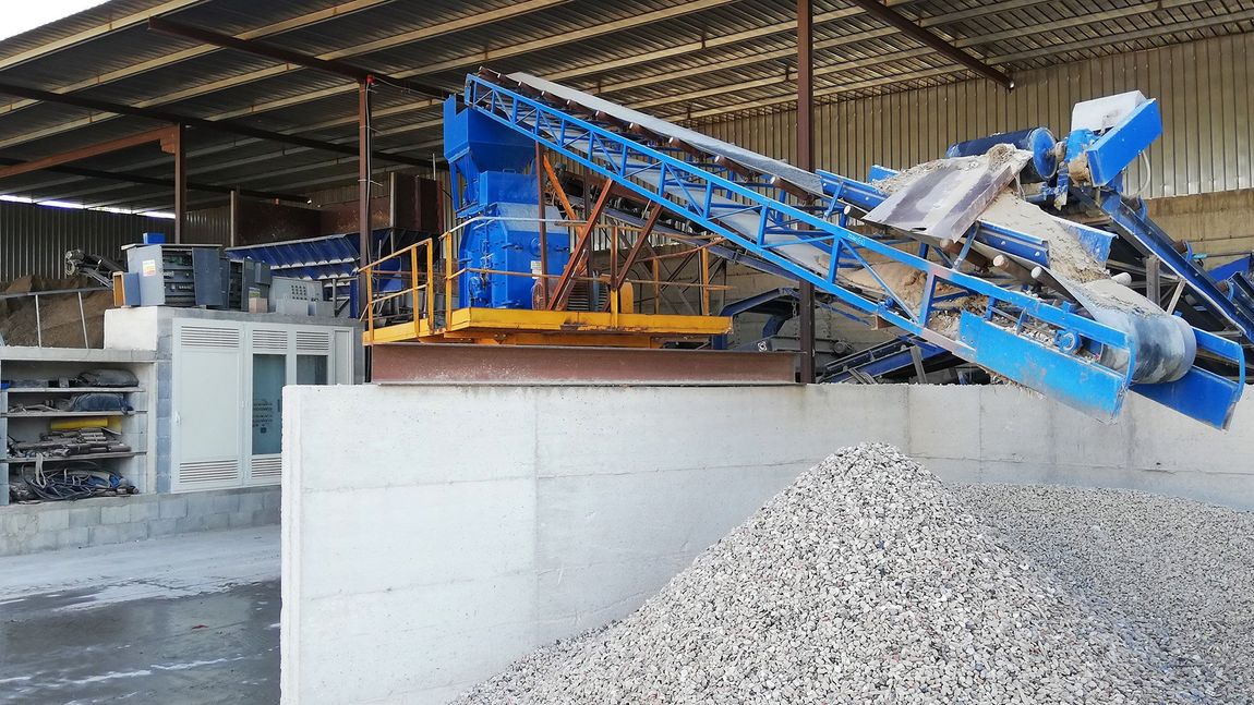 Cassone scarrabile per il conferimento di materiali edili