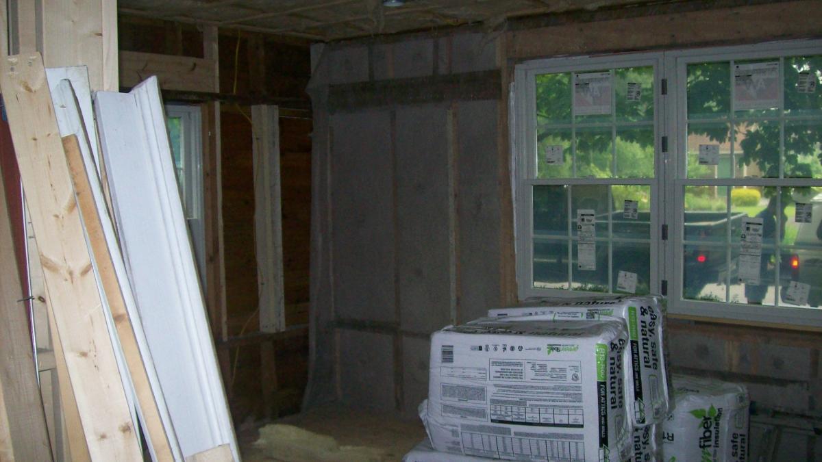 Newly installed fiberglass insulation