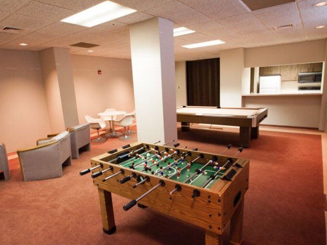 Americana Apartments