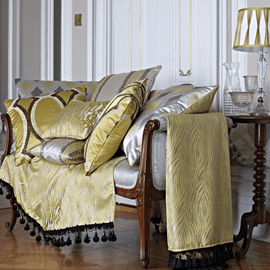 Cushions and throws