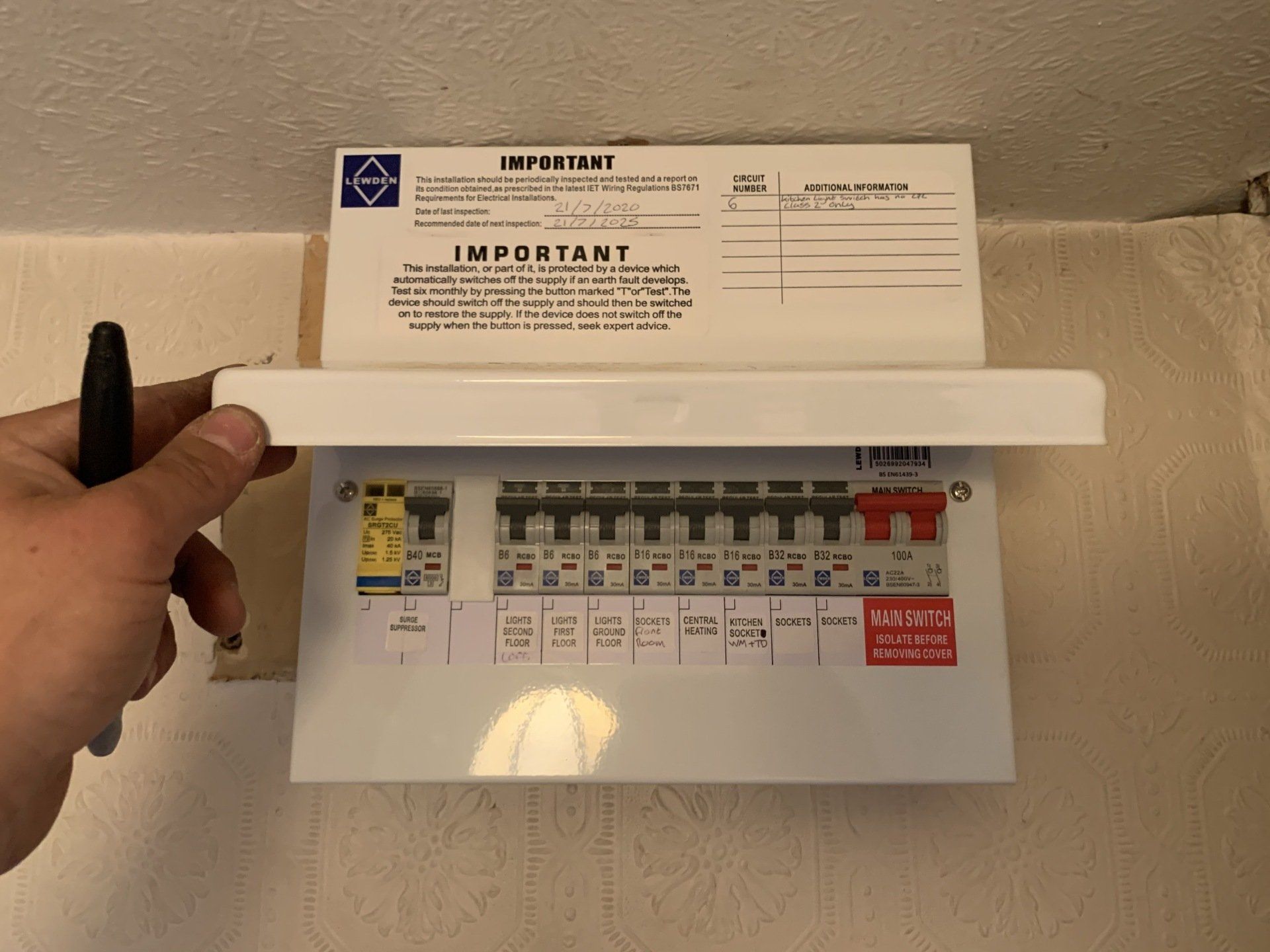 Reliable Electrician Near Me in Gloucester