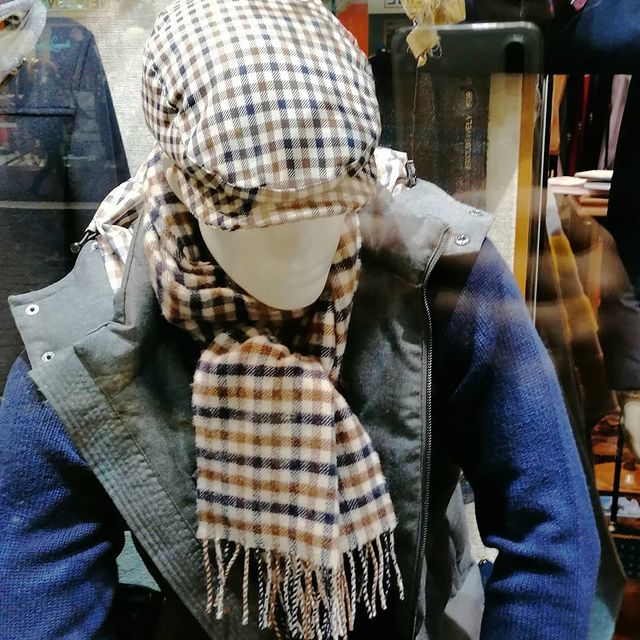 Confezione abiti eleganti