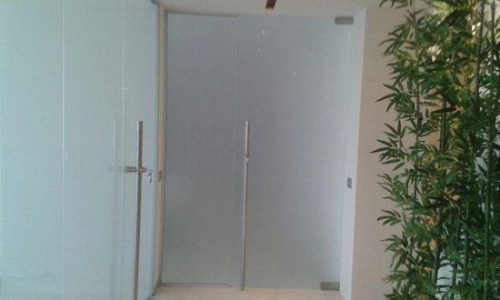 Porta in vetro opaco bianco