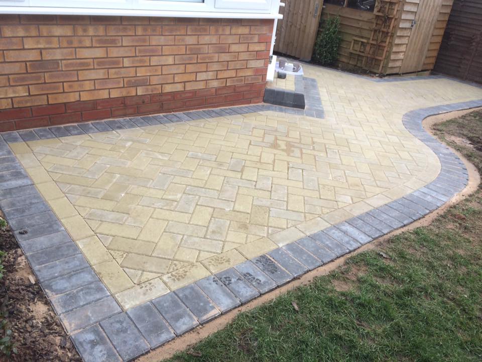 Block paving driveway by driveway specialists GQ General Builders Wolverhampton