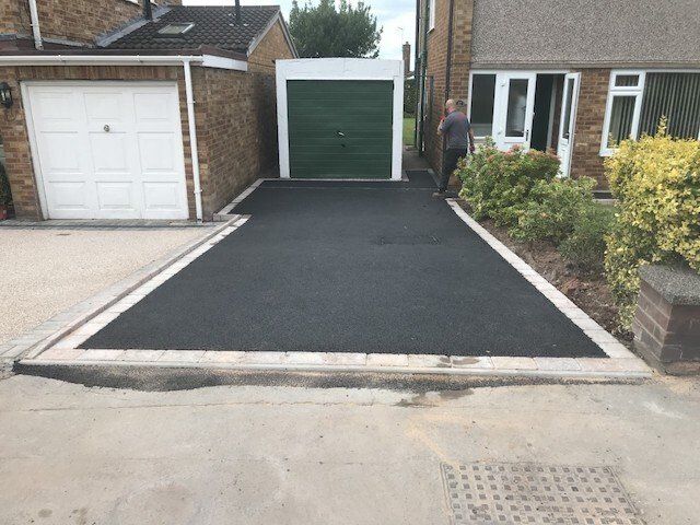 Driveway by tarmac specialists GQ General Builders Wolverhampton