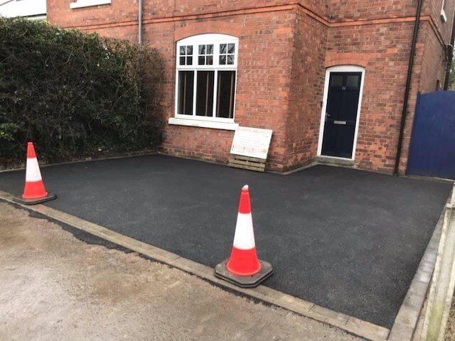 Driveway by tarmac specialists GQ General Builders Wolverhampton