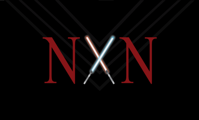 Dois sabres de luz estão cruzados sobre a letra nxn