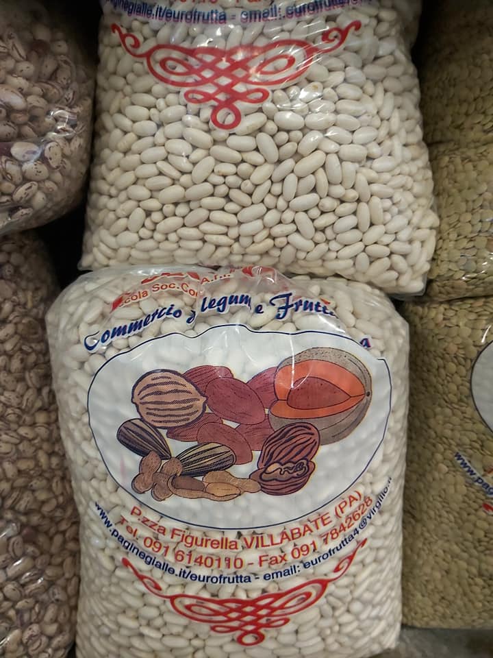 pacco di fagioli secchi