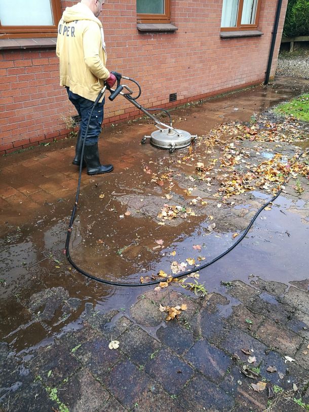 gutter cleaning 