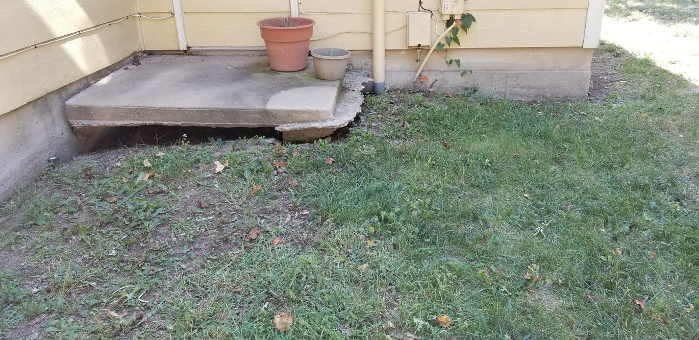 Railing — Grassy Lawn in Wichita, KS