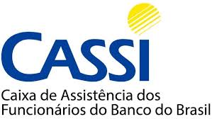 Logotipo da CASSI, uma empresa brasileira de seguro saúde. Texto azul com desenho de um sol amarelo.