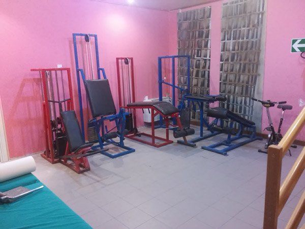 macchine per esercizi in una casa di riposo
