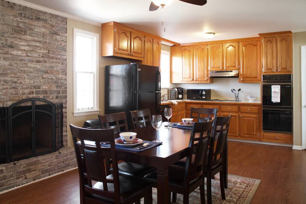 6582 CABOT DR