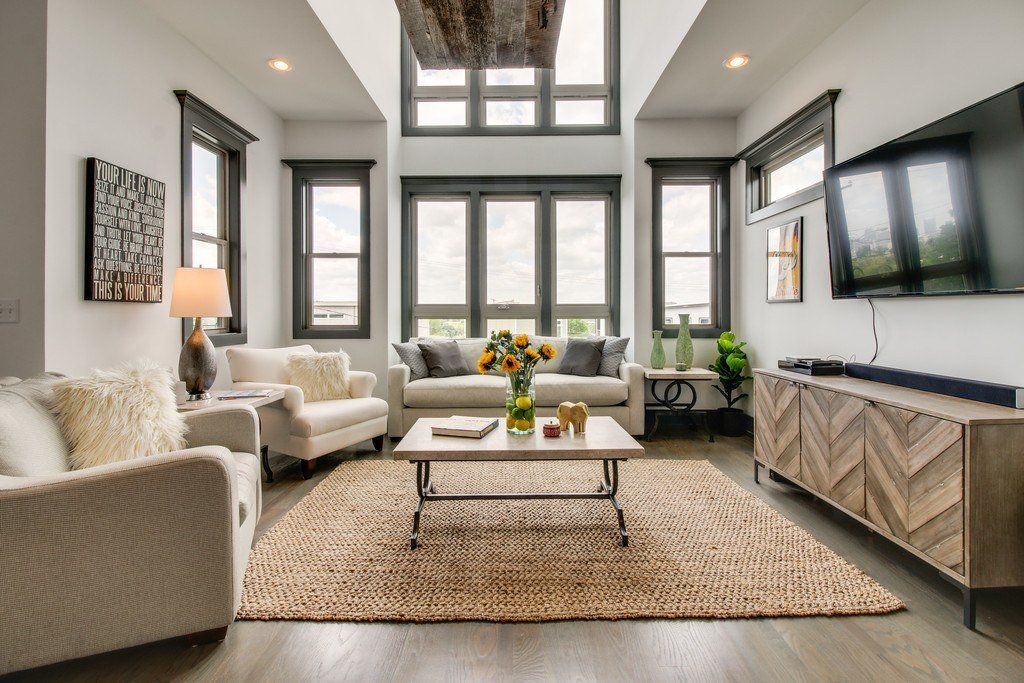 127 FERN AVE