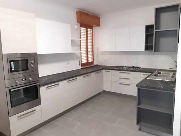 interno cucina bianca