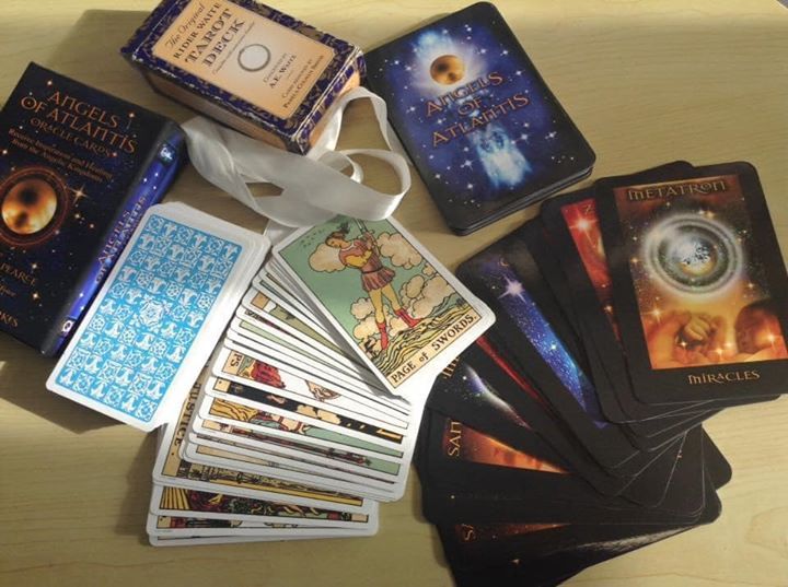 Tarot, Angel and other oracle card readings