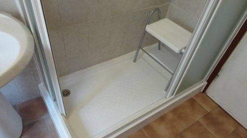 Trasformazione vasca con piastrellatura