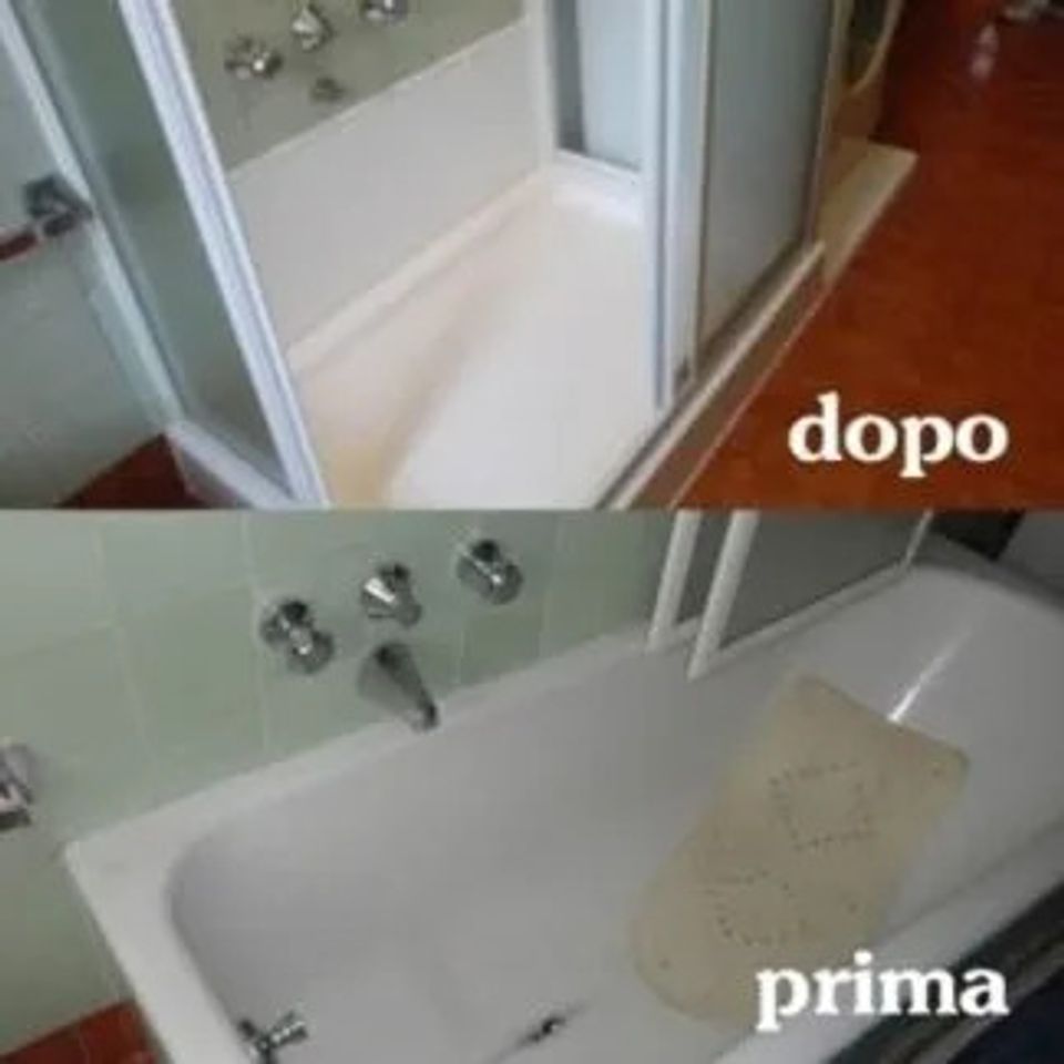 Confronto tra una vasca da bagno (prima) e una cabina doccia (dopo).