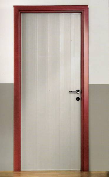 porta in laminato grigio