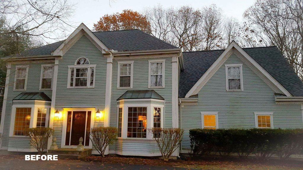 A picture of a house before being remodeled