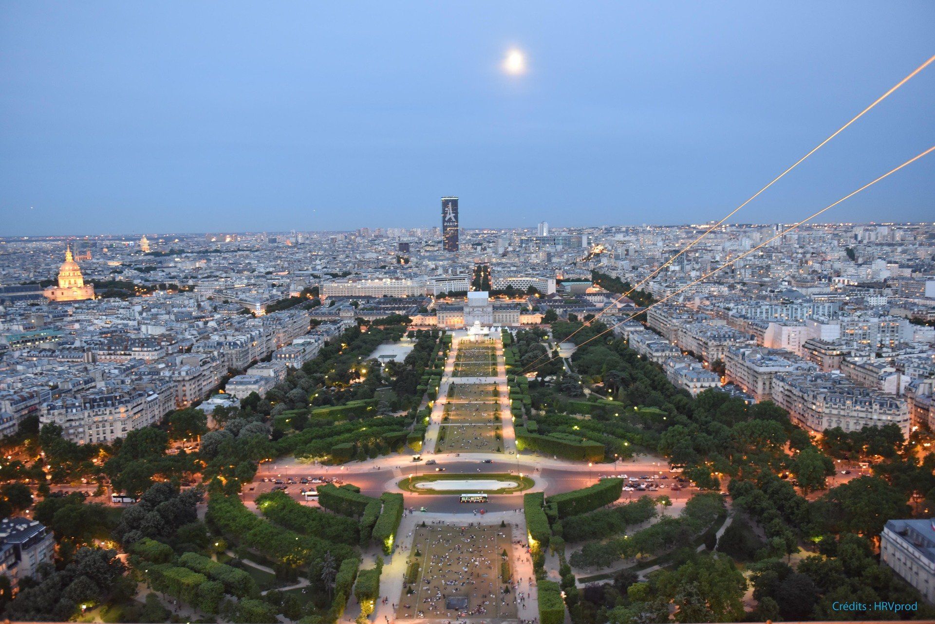 Départ Tyrolienne Eiffel