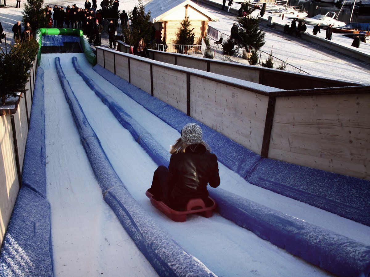 Piste de luge synthétique