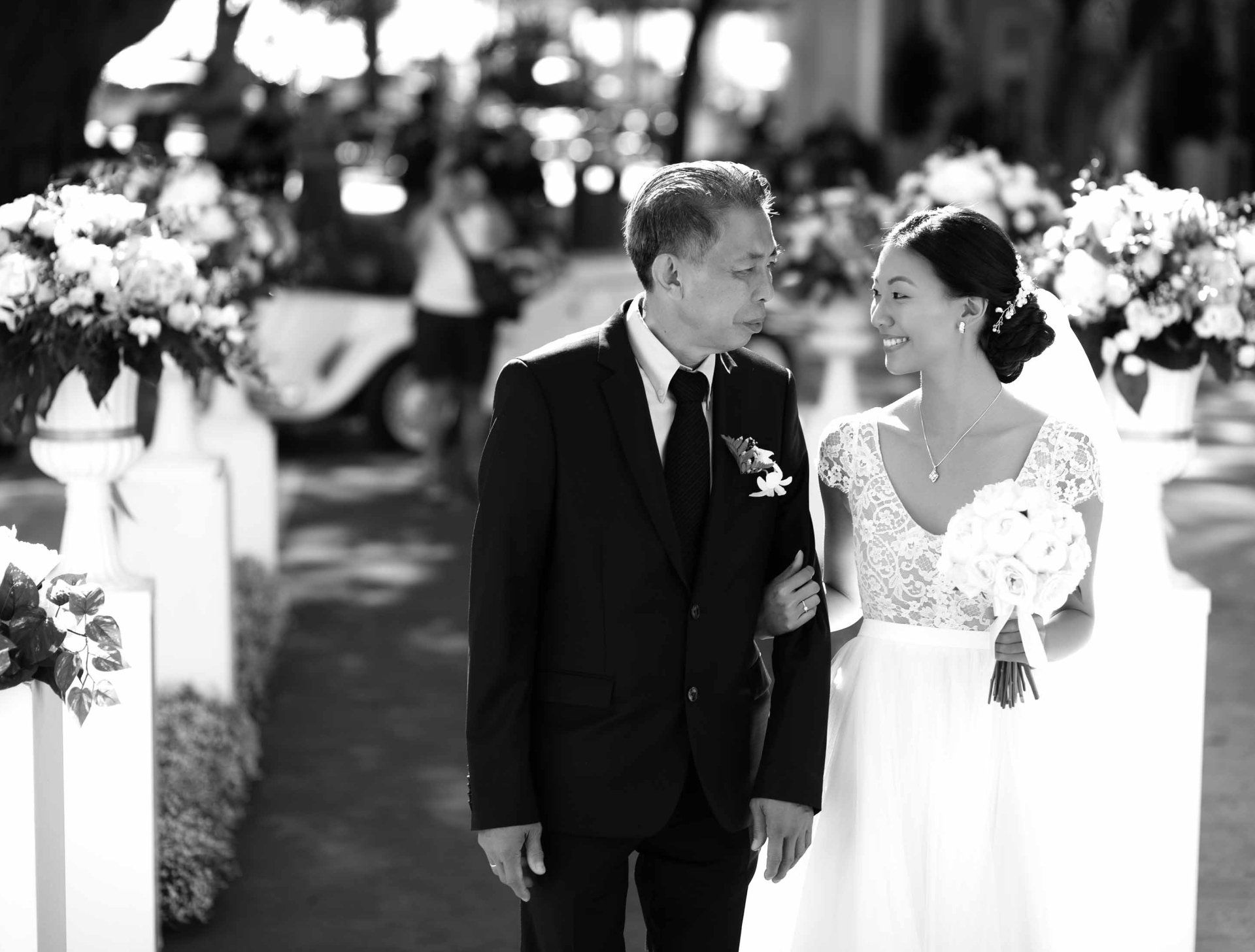 sposa all'altare
