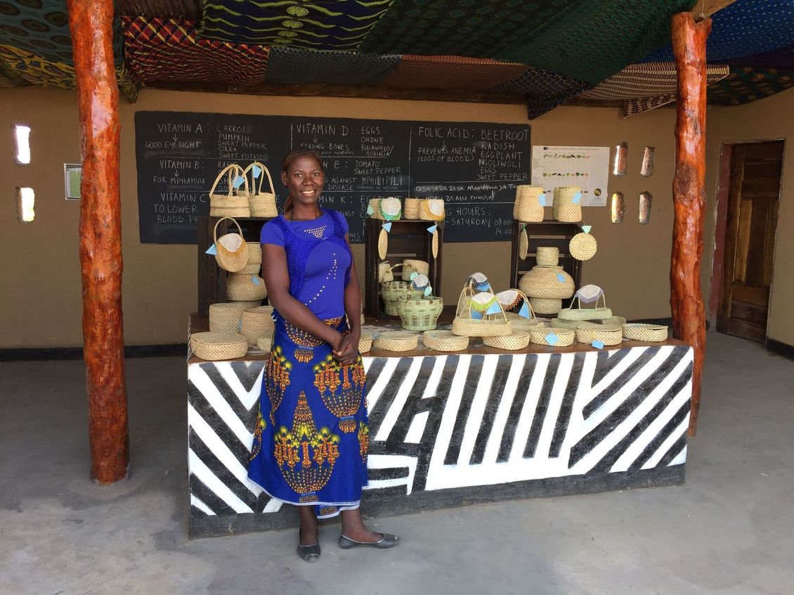 Chitungulu Crafts & Veg Shop 01