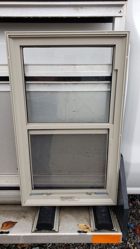 Other Side of White Insulated Window — Goodlettsville, TN — Asberry Windows & Glass Other Side of White Insulated Window — Goodlettsville, TN — Asberry Windows & Glass